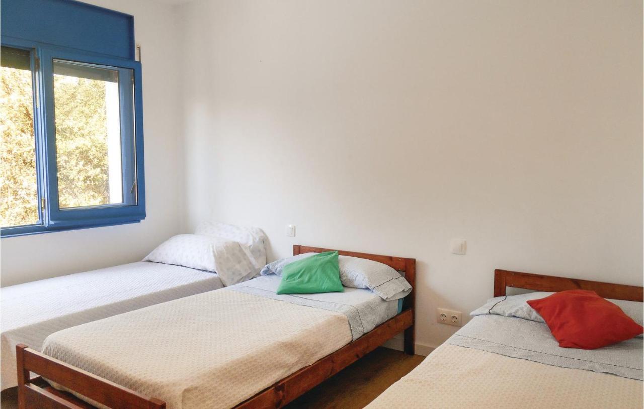 2 Bedroom Amazing Apartment In Тосса-де-Мар Экстерьер фото